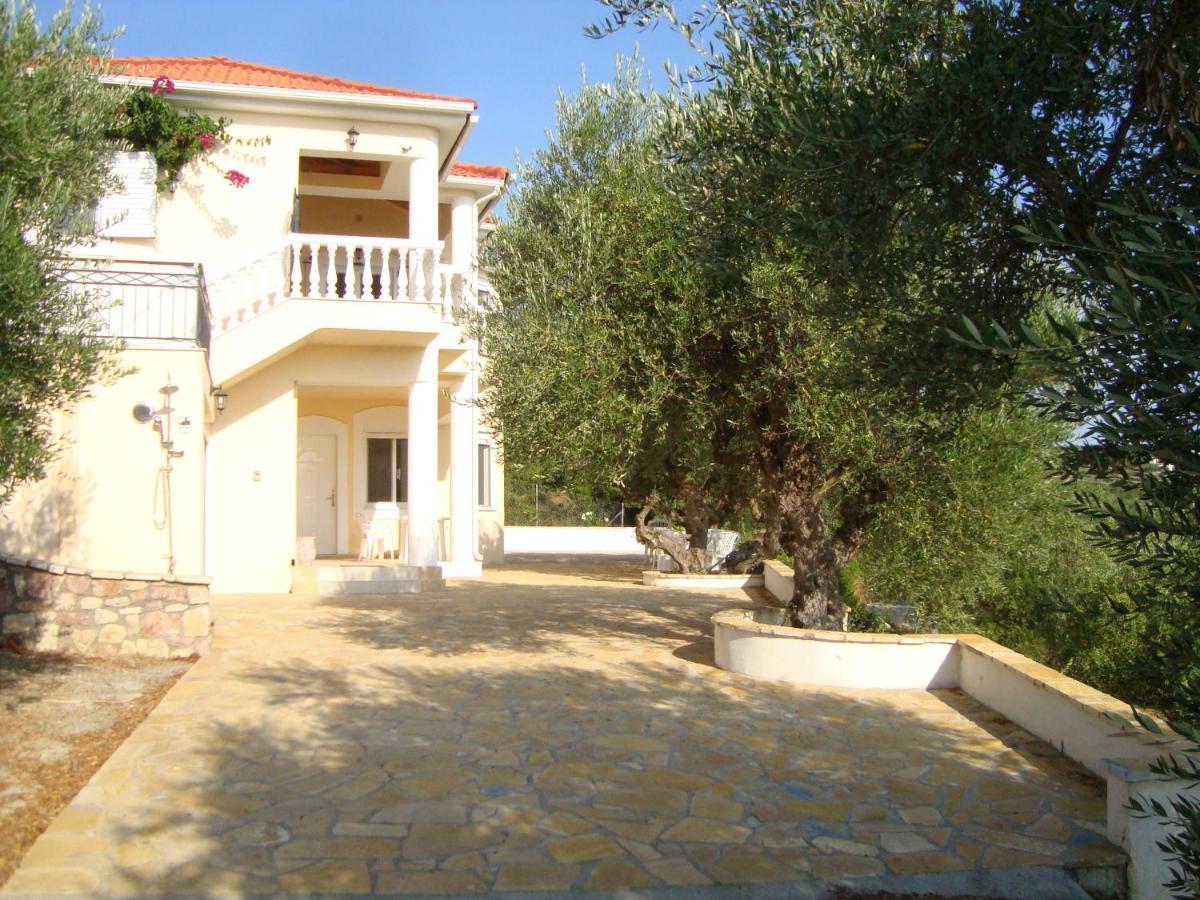 Villa Carisma Livadhákia Exterior foto