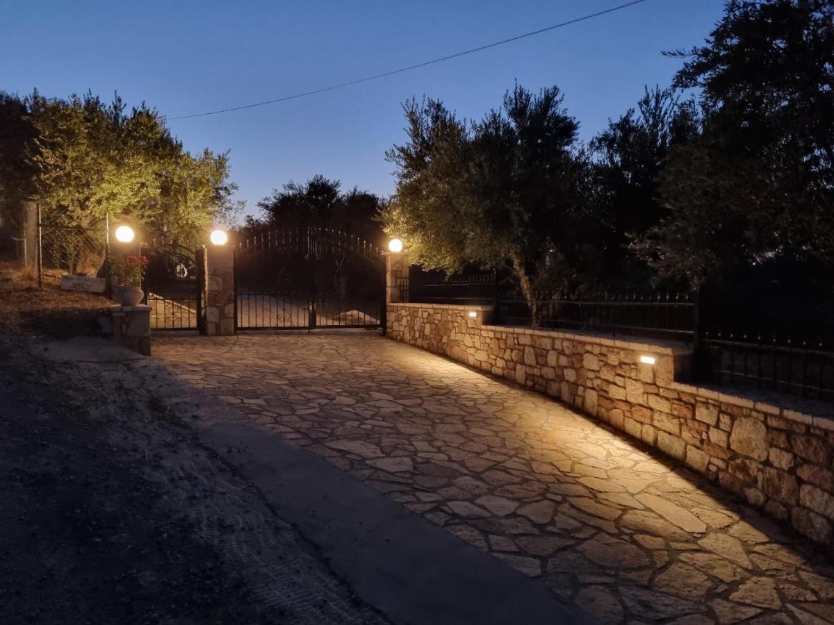 Villa Carisma Livadhákia Exterior foto